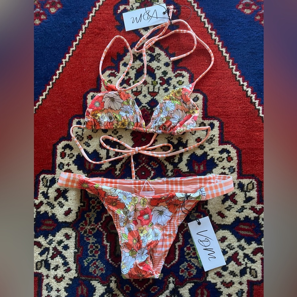 NWT VDM the label swim bikini set size large